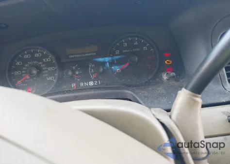 2010 Ford Crown Victoria Police Interceptor z USA, uszkodzony, nr VIN 2FABP7BV9AX118966